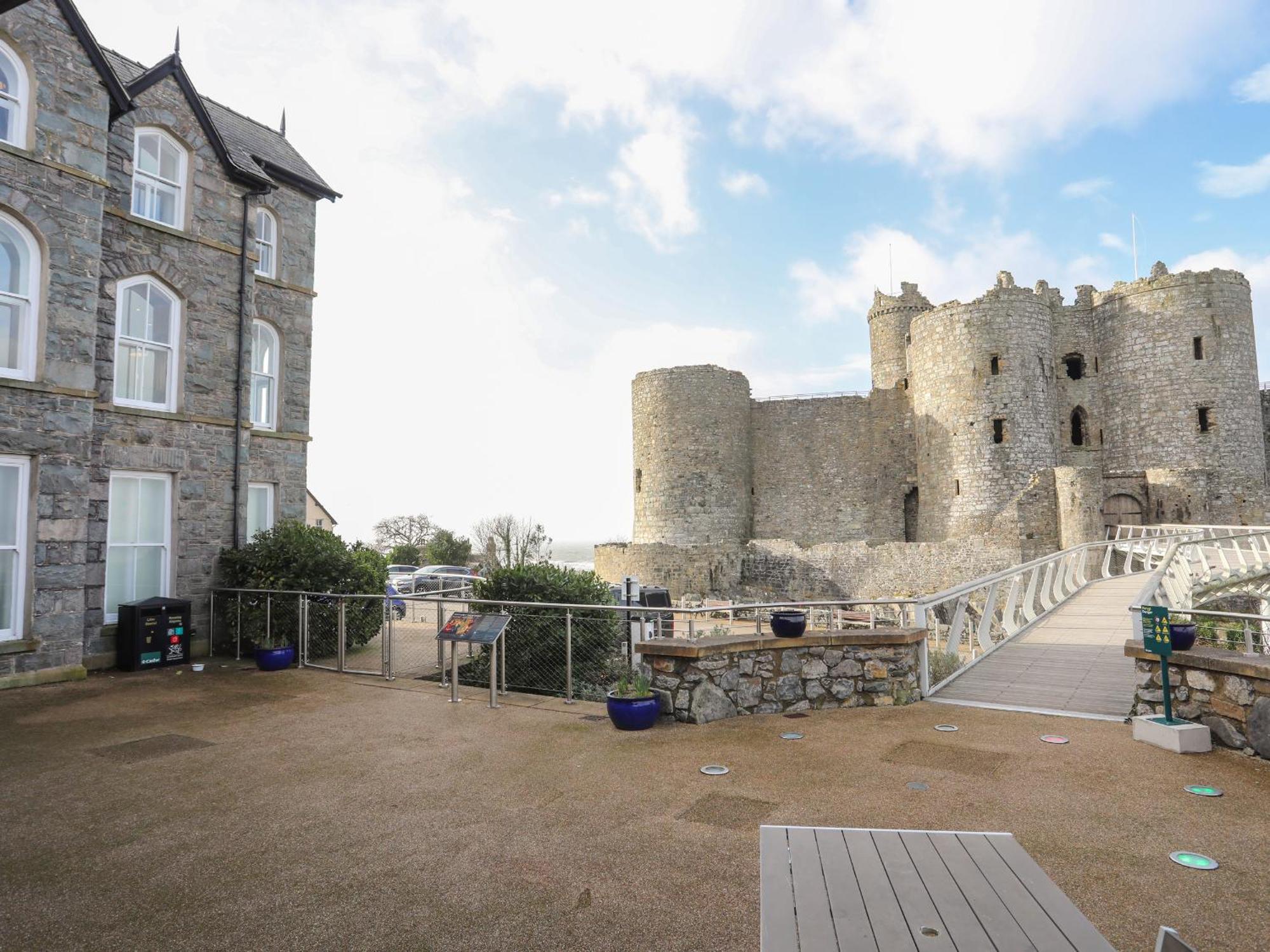 Harlech Apartments - Branwen Exteriör bild